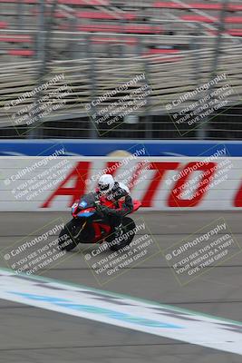media/Oct-15-2022-Fastrack Riders (Sat) [[9a18b22502]]/Level4/Start Finish 900am/